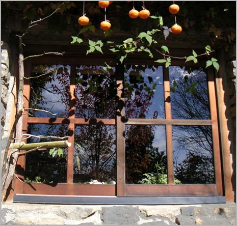 �K���X�ɉf�肱�ޏH�̋�