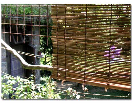 �����̑��ɉ�����������z���Ɍ���ΐς݂̏���